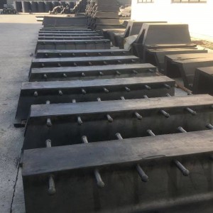 Parabrisas de caucho y escaleras de acero para buques